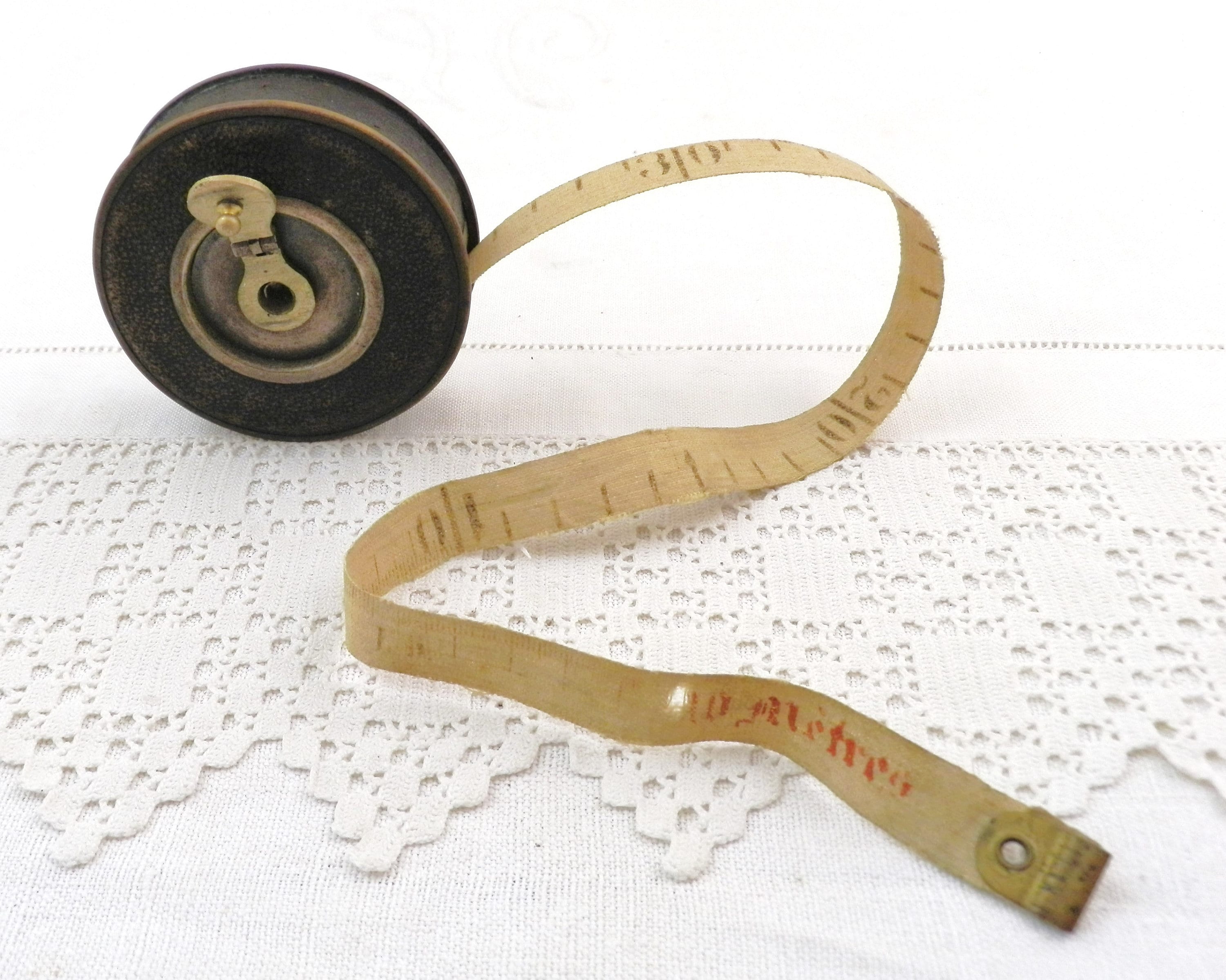 Professional Tailors Tape Measure With Snap Fastener. Sewing, Crafts. 60  In/150 Cm. 