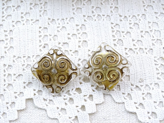 Vintage 1980s Square Clear Resin and Gold Clip On Earrings, Retro Hollywood Regency 80s Dynasty Series Fashion Accessory from Paris France