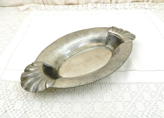 Antique French Pewter Arts and Crafts Style Oval Bowl with 2 Side Handles by Les Etains Solesmes, Retro Artisan Metal Fruit Dish from France