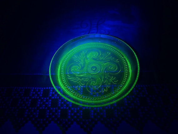 Antique French Round Vaseline Uranium Glass Round Tray, Retro 1920s - 1930s Glowing Glassware from France, Rare Collectible Glow in Dark