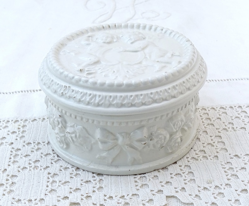 Antique French White Glazed Powder Pot with Classical Cherub Roses and Ribbon Pattern, Vintage Ceramic Bonbonnière Romantic Angels Design image 2