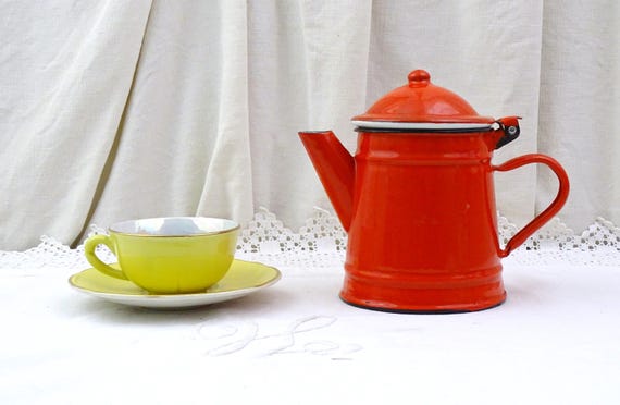 Small Vintage French Bright Red Enamel Coffee Pot, Retro Country Cottagecore Rustic Kitchen Enamelware from France, Rural Farmhouse Style