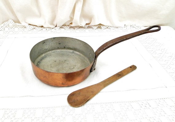 Antique French Saute Pan Copper and Tin Lined Cast Iron Handle, Retro Old Chefs Cooking Fry Pan from France, Shabby Chateau Kitchen Cooking