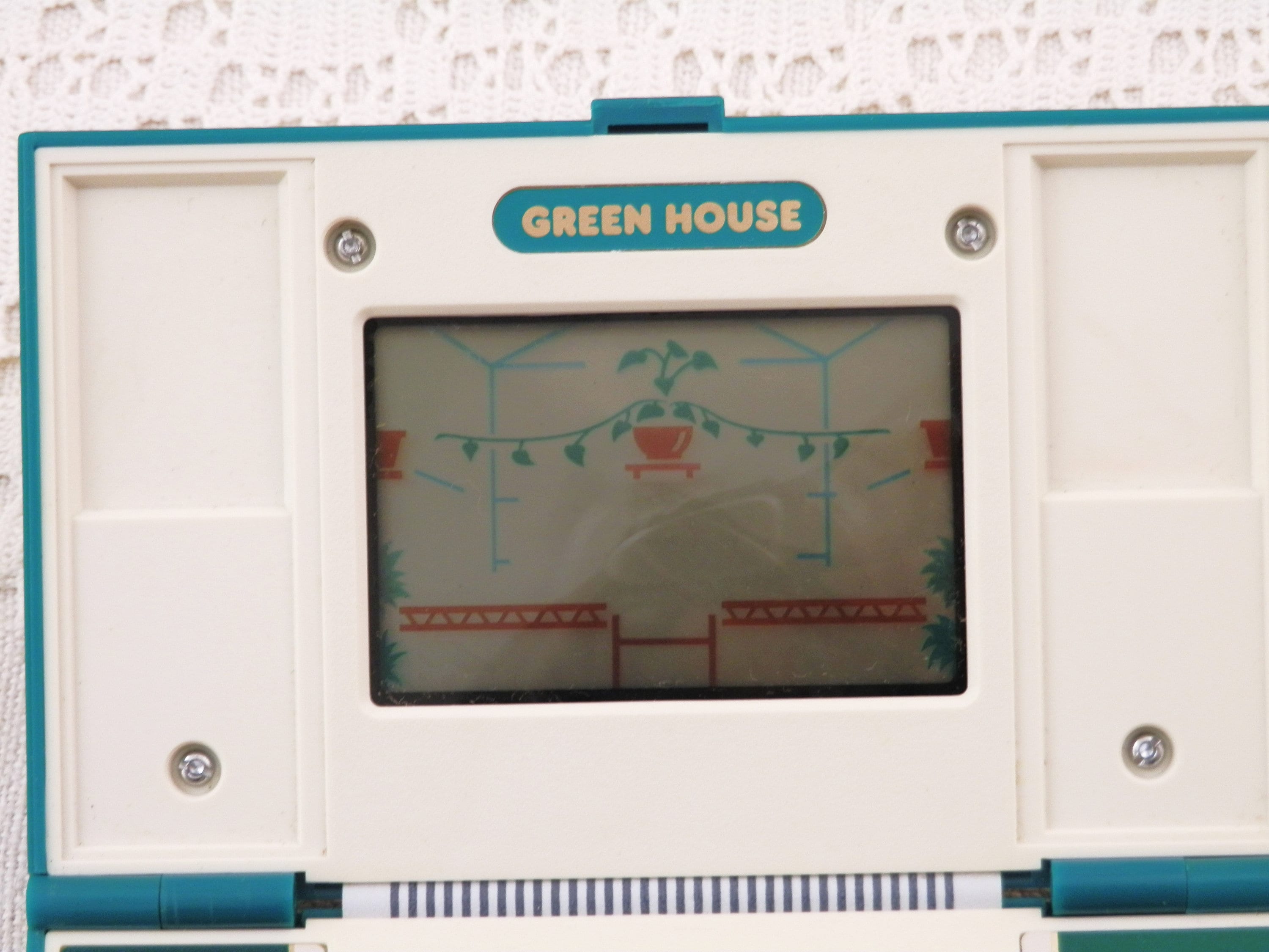 Working Vintage 1980s Green House Pocket Nintendo Video Game and