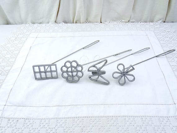 Set of 4 Vintage Unused French Metal Doughnut Molds, Retro Beignet Alascien Deep Frying Accessory France, Old Style European Donut Fritter