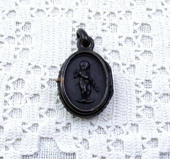 Antique French Vulcanite Mourning Locket with Flower and Cherub Pattern, Vintage Victorian Black Pendant Angel Necklace Jewelry France