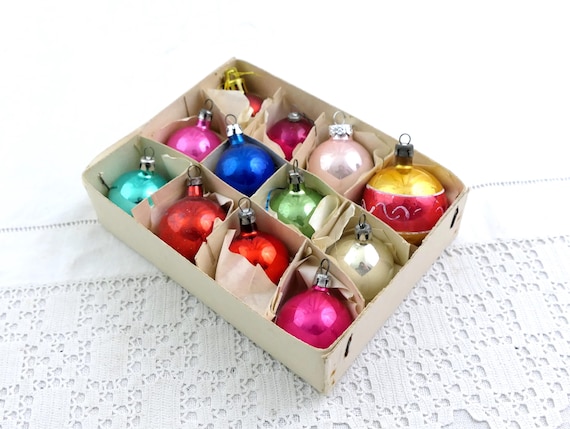 12 Vintage Colorful Glass Ball Christmas Decorations in Pink Blue and Greens, Retro Tree Ornaments, Xmas Baubles in Pastel Colors