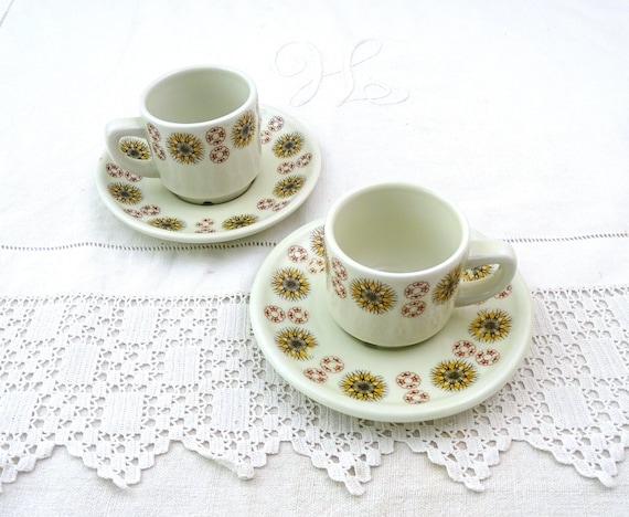Set of 2 Vintage French Mid Century Espresso Cups and Saucers with Geometric Atomic Pattern by JdE, Retro 1950s Pair of Coffee Cafe Drinking