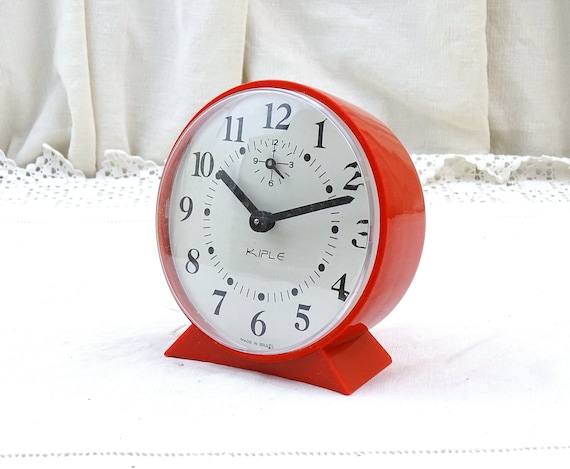 Vintage Mid Century Working Bright Red Wind Up Mechanical Alarm Clock by Kiple, Retro Bedroom Accessory from Germany, Old Style Timepiece