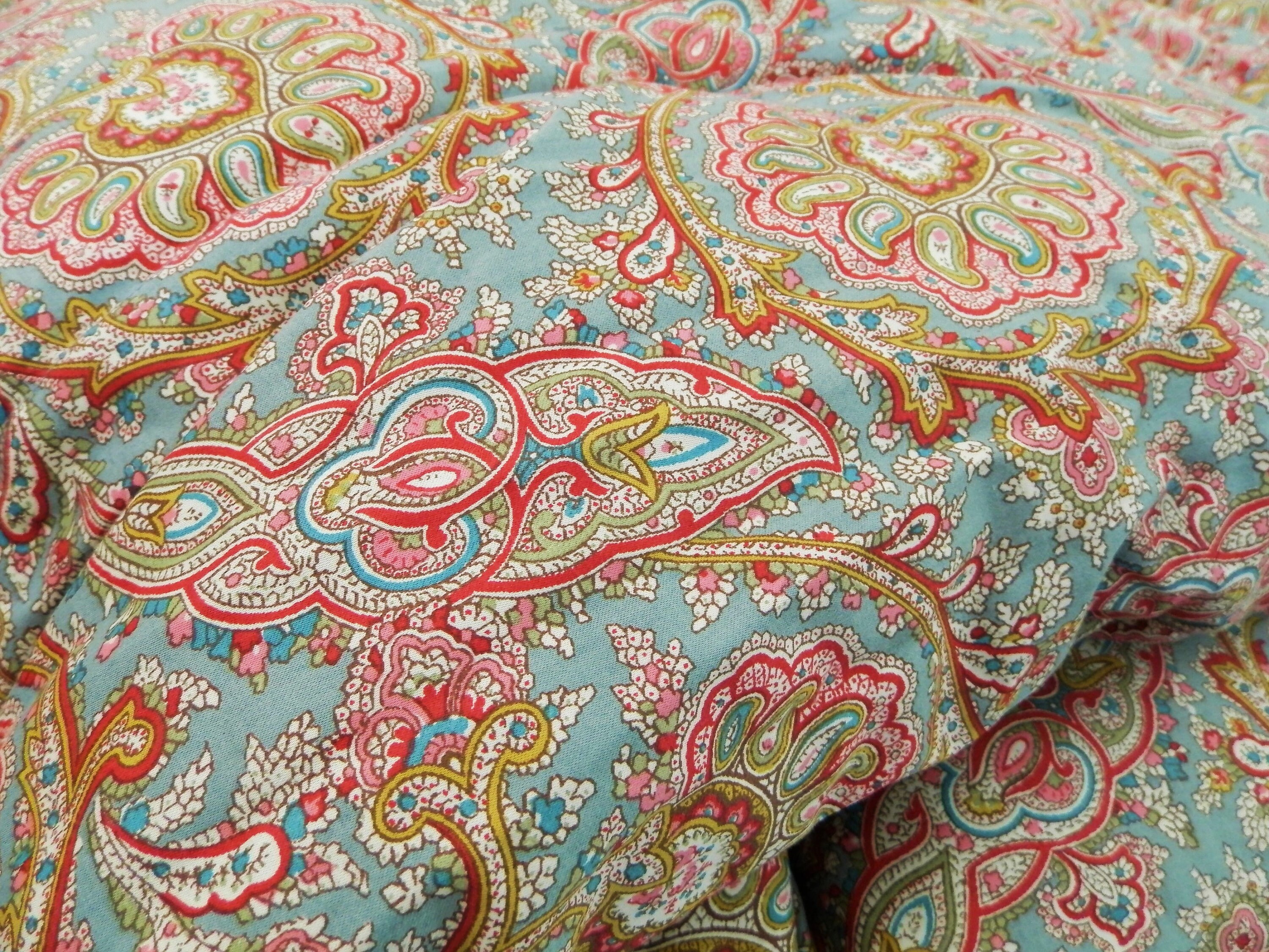 antique-french-paisley-eiderdown-in-excellent-condition-19-th-century