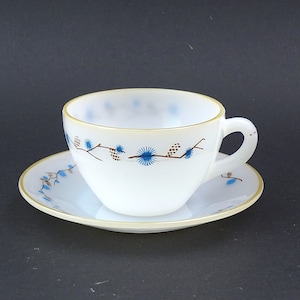 Vintage Mid Century Mexican White Milk Glass Cup and Saucer with Pine Cone Pattern from Termocrisa, Retro 1960s South American Coffee Drink
