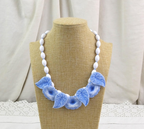 Vintage Pale Blue 3 Dimensional Bead Plastic Necklace with Leaves and Convolvulaceae Bindweed Flowers Retro Boho 80s Statement Piece Jewelry