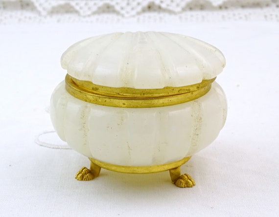 Vintage Round Carved Polished Pale Alabaster Stone Jewelry Box with Lion Claw Feet, 1970s Trinket Container France, Hollywood Regency Decor