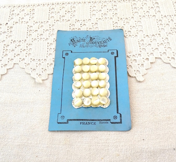 Antique French Card of 24 Unused Mother of Pearl Buttons, Retro Dressmaking Accesory from France, Old Style Curio Dress Sewing Item