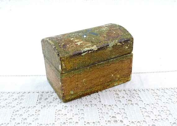 Small Vintage Worn Florentine Rectangular Box in Faded Green and Gold, Retro Venetian Distressed Wooden Trinket Box in Golden Color Italy