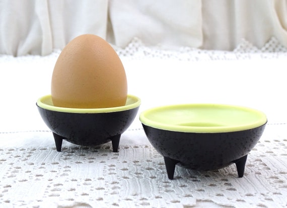 Vintage Mid Century Modern Atomic Egg Cup in Yellow and Black Plastic, Retro 1960s Breakfast Tableware from France, MCM 1950s Kitchen Decor