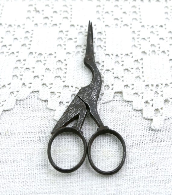 Antique French 19th Century Small Stork Embroidery Scissors, Vintage Metal Crane Bird Cutting Tool from France, Collectible Sewing Workshop