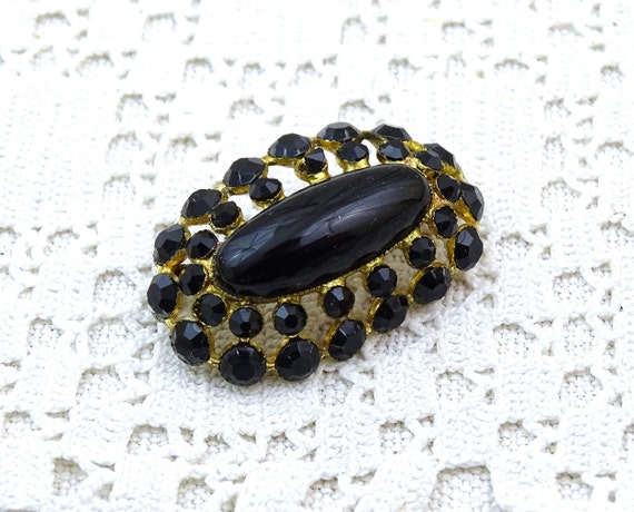 Antique Victorian French Jet Mourning Brooch, Vintage Black Cut Glass Oval Shaped Pin with Gold Tone Metal Mount, Old Style Widow France