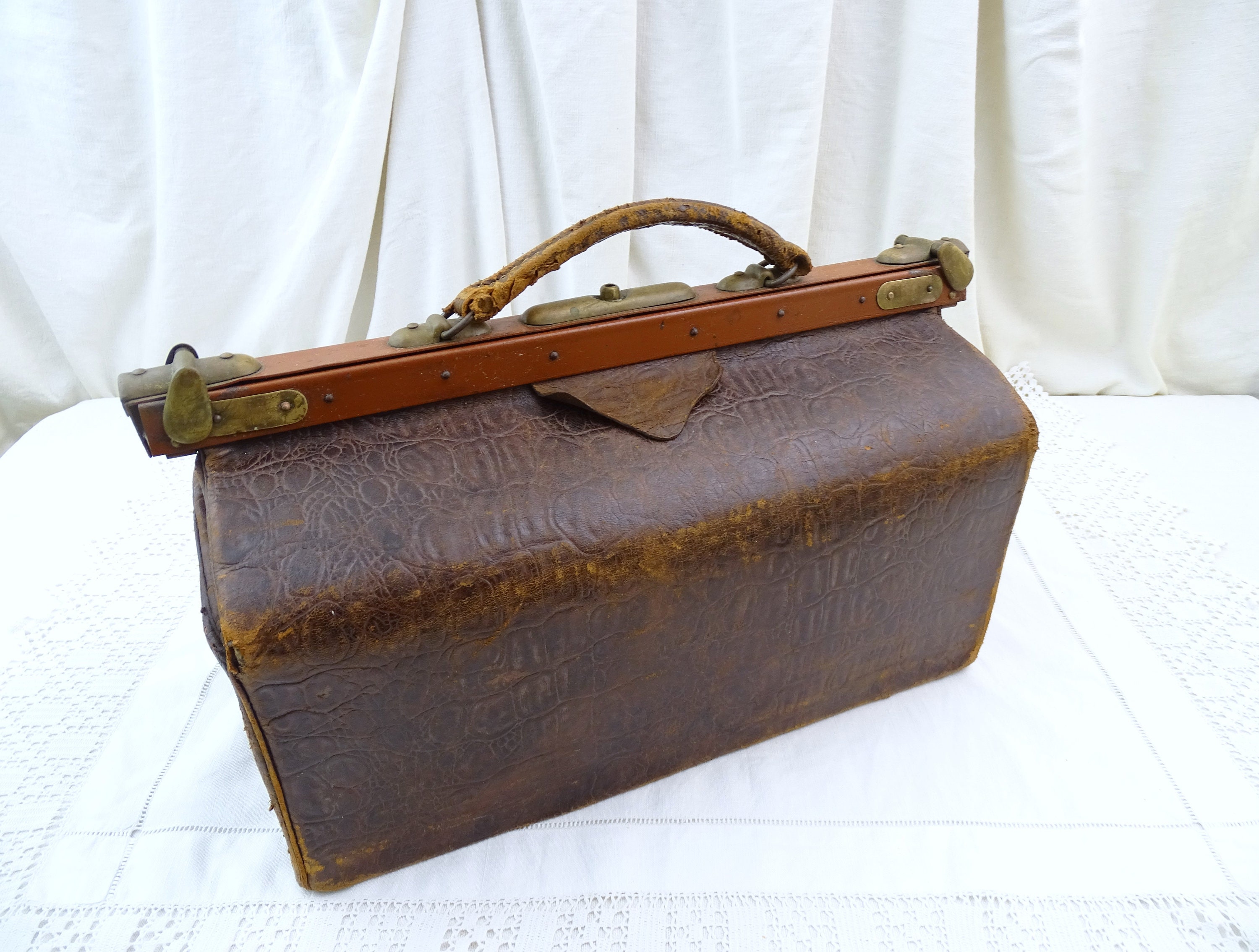 Antique French Leather Gladstone Bag, Leather Exterior and
