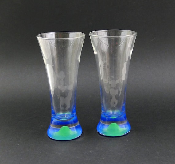 2 Vintage 1980s Tulip Glass Bullet Bottom Tumblers With Blue and Green, Retro Mid Century Minimalist Pastis Ricard Drinking Glasses