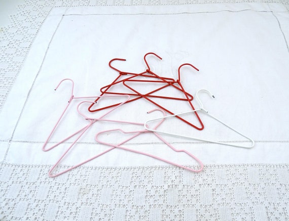 Set of 7 Vintage French Pink Red and White Dolls Clothes Wire Hangers, Retro 1960s Dolls House Accessory France, Coathanger for Dolly