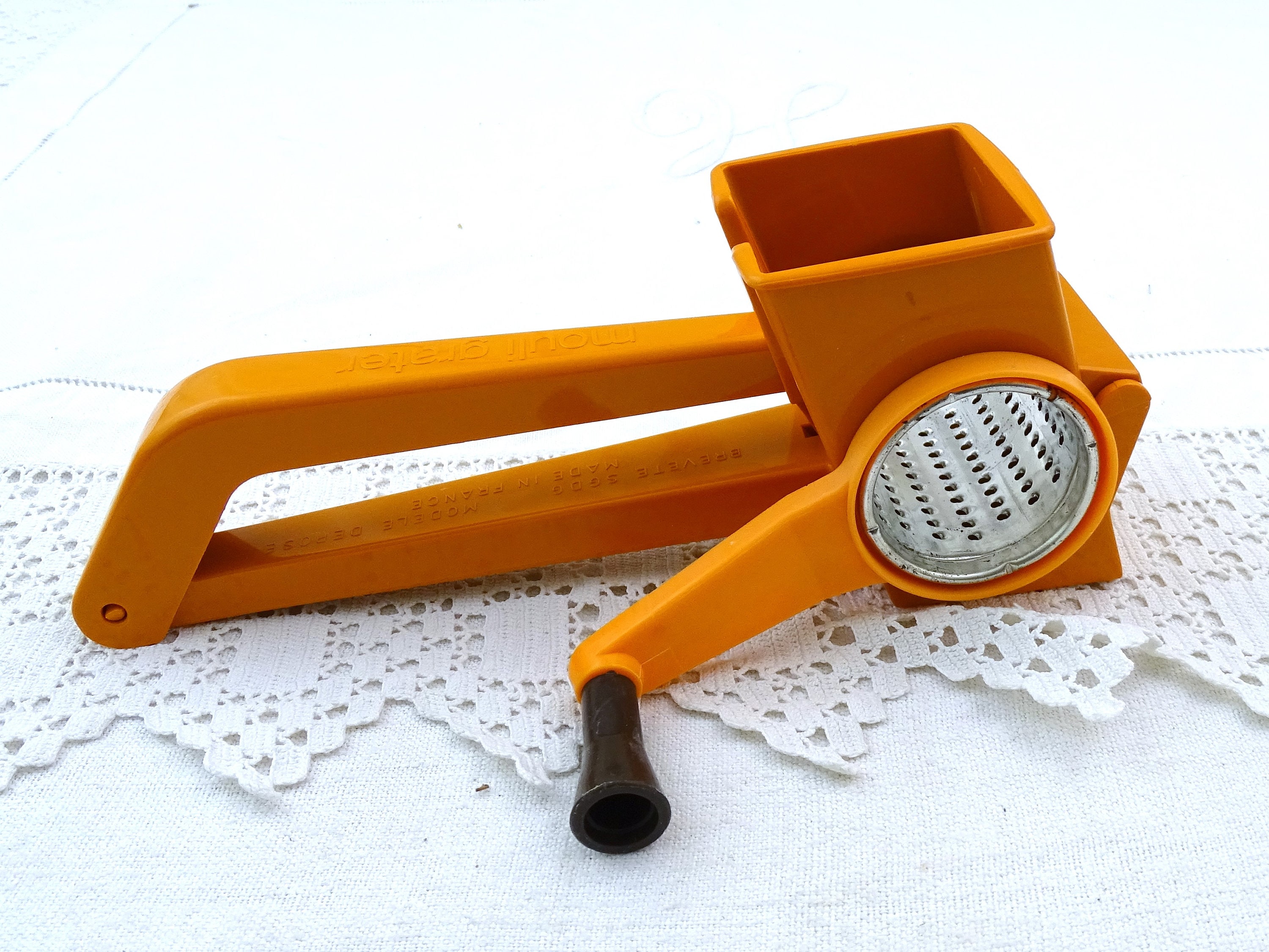Vintage Mouli Grater Zester Tool Plastic Orange Brown Handle Cheese Made in  USA