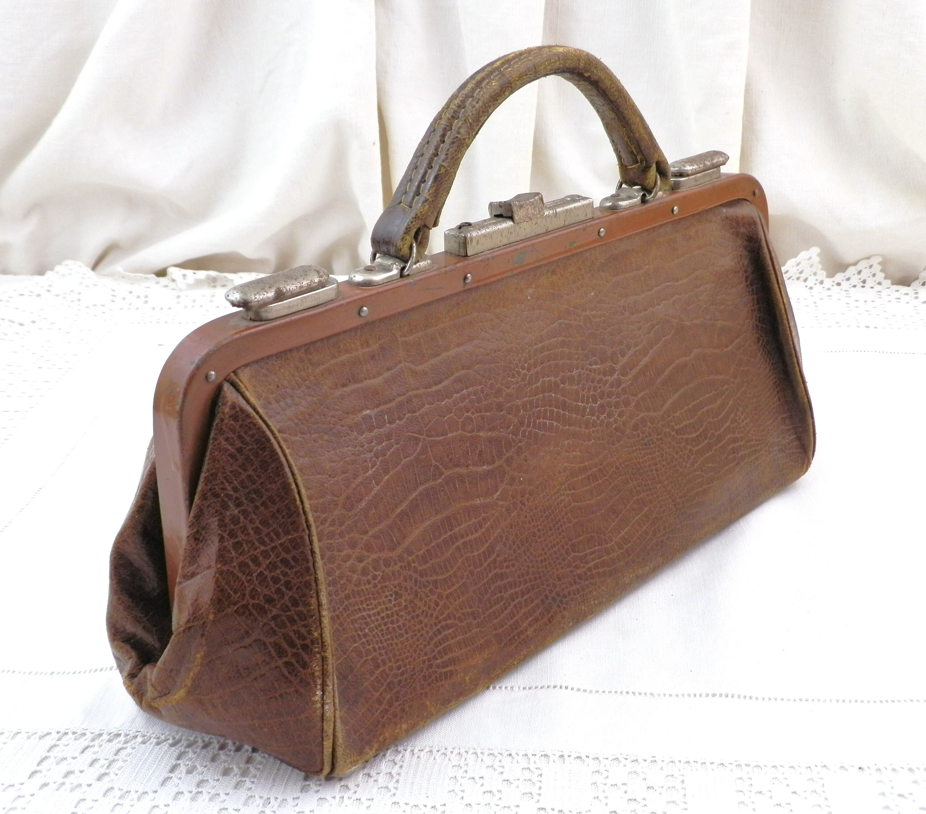 Leather Moynat Gladstone Bag, 1904