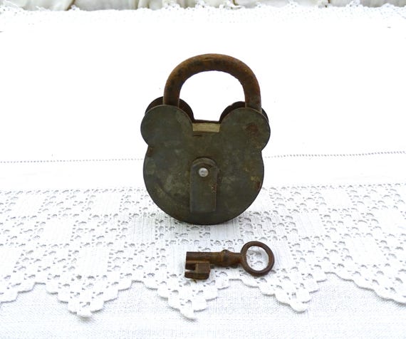 Large Vintage French Metal Padlock With 1 Working Key and Weathered Patina, Retro Mouse Ears Lock from France, Old Style Locking Devise