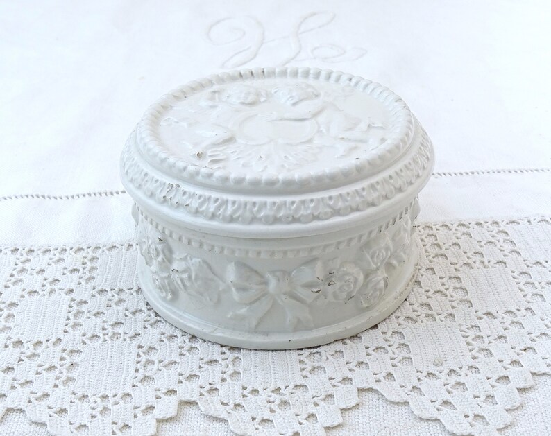 Antique French White Glazed Powder Pot with Classical Cherub Roses and Ribbon Pattern, Vintage Ceramic Bonbonnière Romantic Angels Design image 9
