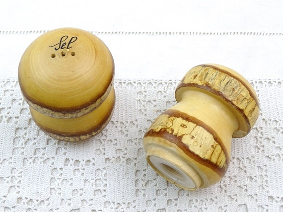 Vintage French Rustic Wooden Salt and Pepper Shakers made of Turned Wooden Branch, Retro Forest Themed Table Decor, Primitive Tree Cruet Set