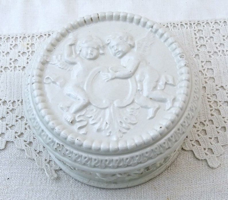 Antique French White Glazed Powder Pot with Classical Cherub Roses and Ribbon Pattern, Vintage Ceramic Bonbonnière Romantic Angels Design image 3