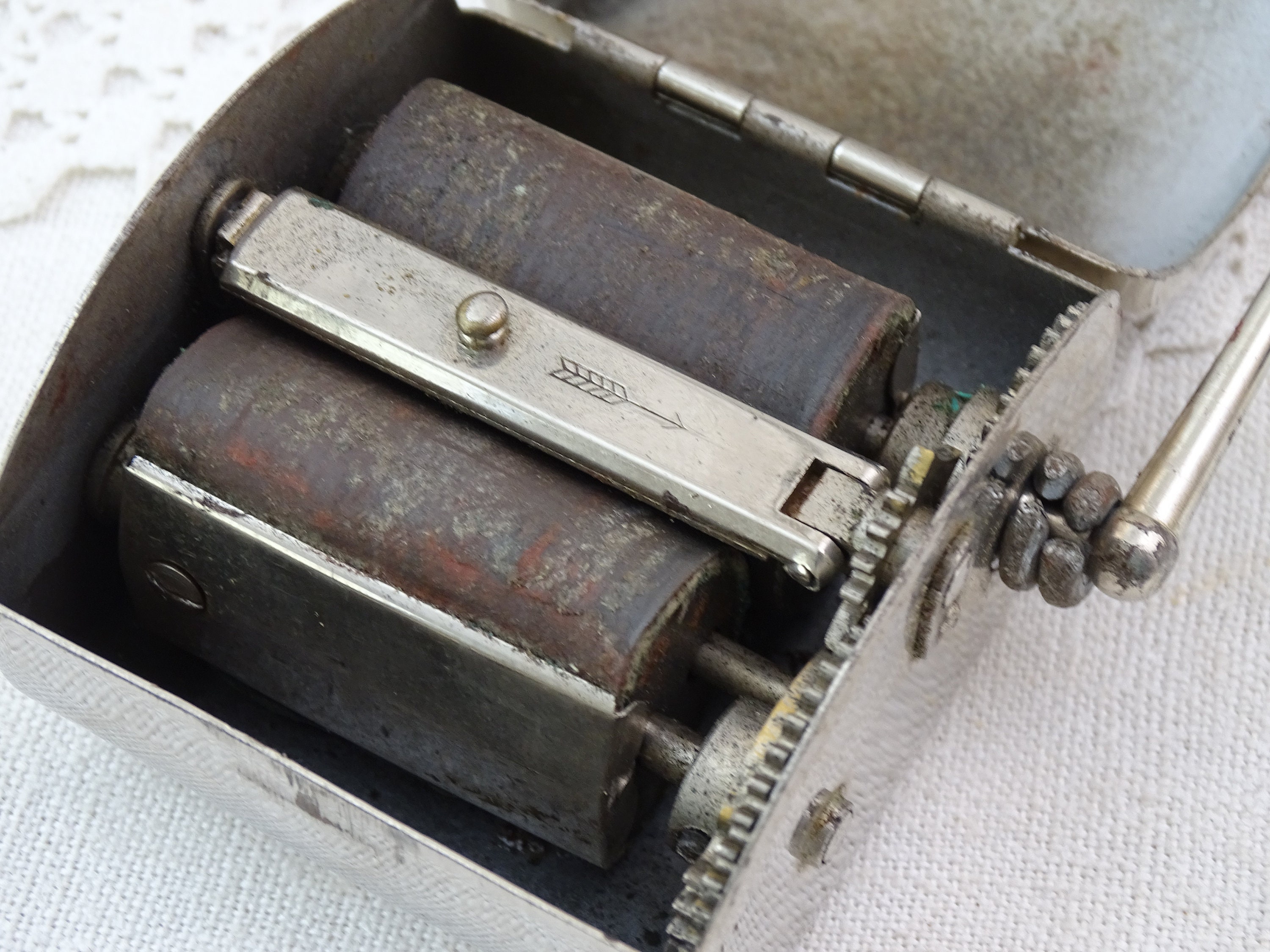 Razor Blade Sharpener With Original Box Produced in Germany 1930