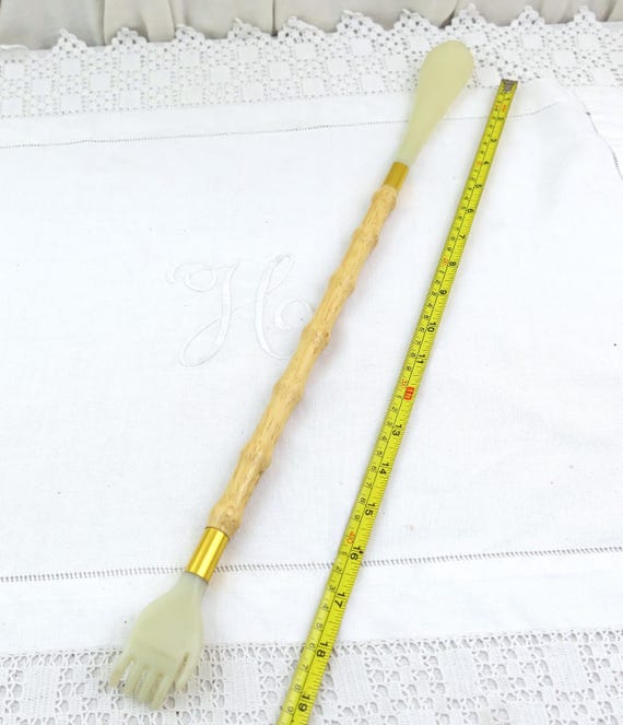 Long Vintage Mid Century Back Scratcher Shoe Pull Horn 20 inches / 52 cm Long, Retro 1960s Massage Accessory, Colorful Useful Wardrobe Item