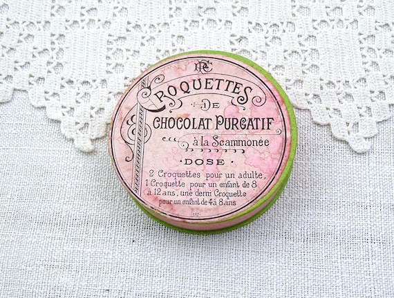 Small Antique French Round Card Box for Croquettes de Chocolat Purgatif Medicinal Purgative Chocolate, Retro Apothecary Display Cabinet