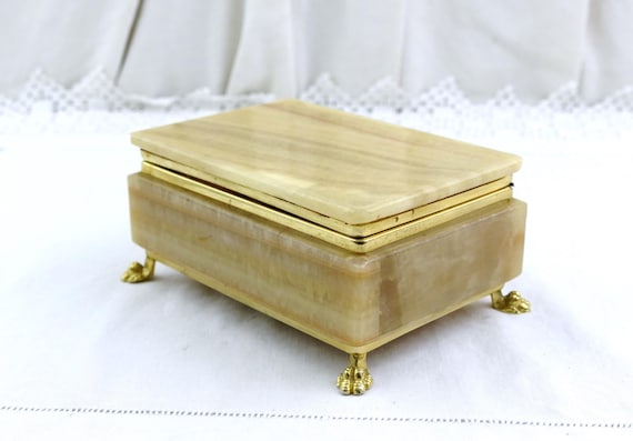 Small Vintage 1970s Rectangular Honey Colored Onyx Trinket Box with 4 Golden Lions Feet, Retro Jewelry Marble Stone Container Italy