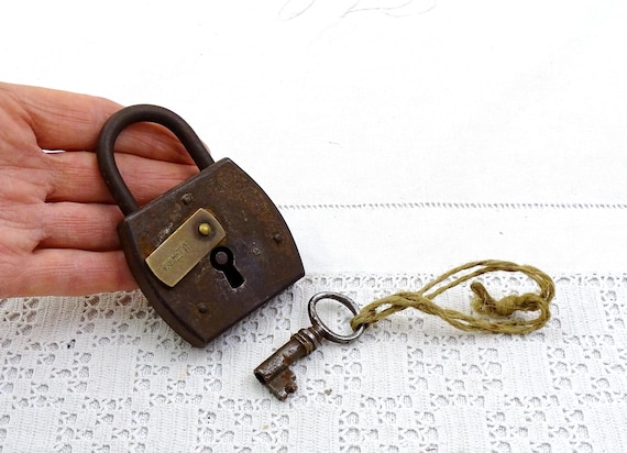 Antique French Working Padlock with Key made by Vachette Rusty Patina, Vintage Old Style Metal Lock, Country Farmhouse Decor From France