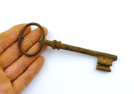 Large Antique French Handmade Rusty Iron Skeleton Key, Vintage Victorian Metal Lock Accessory from France, Flea Market Brocante Home Decor