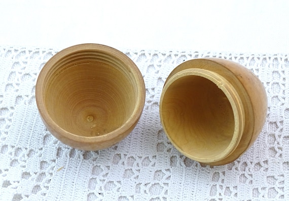 Antique French Turned Wooden Egg Shaped Treen Box, Vintage Victorian Darning Egg made of Wood from France, Rustic Rosary Box, Curio Item