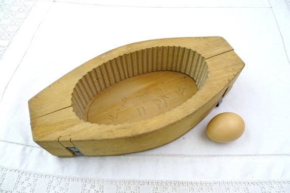 Large Vintage French Unused Oval Wooden Butter Mold With Cow Pattern and Hinged Sides in Excellent Condition, Farmhouse Country Diary France