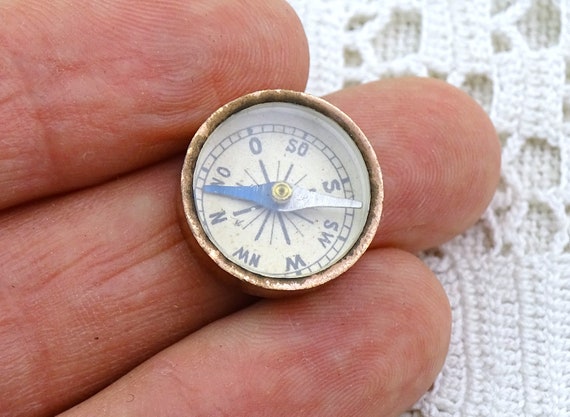 Tiny Miniature Vintage Working Compass made of Copper with Glass, Small Vintage Map Reading Travel Accessory, Curio Curiosity Cabinet