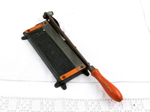 Vintage Photographic Paper Trimmer by SING made in Germany, Retro Photography Guillotine with Straight Edge, Dark Room Accessory