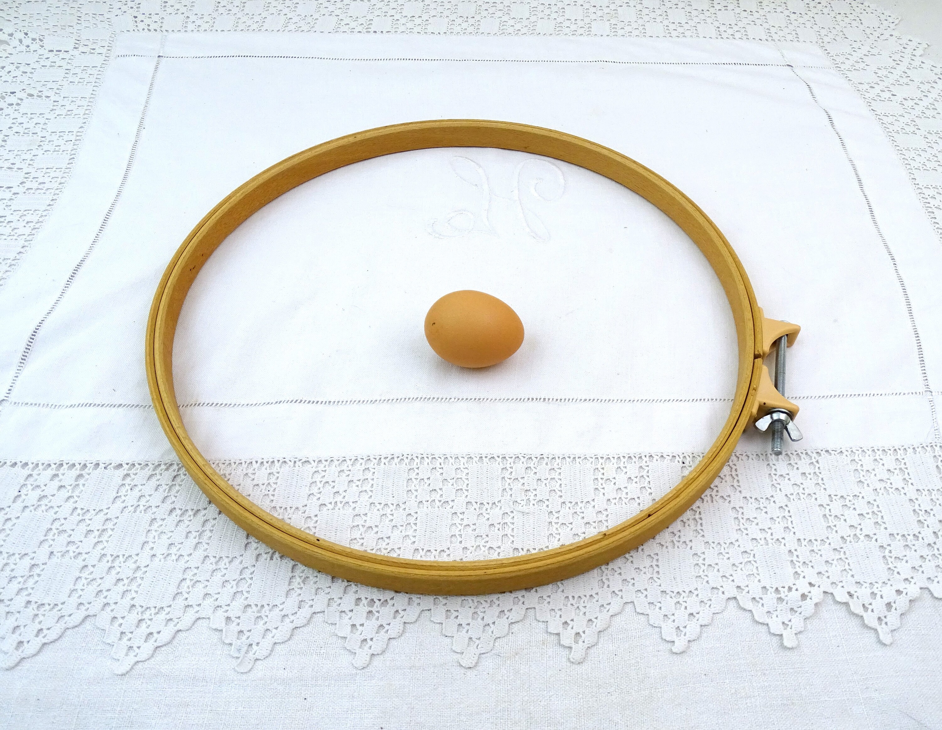 Extra Large Vintage Beech Wood Embroidery Hoop 35 cm / 13 Diameter