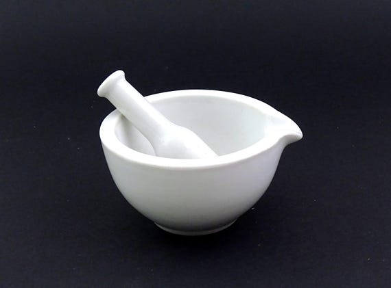 French Vintage Apothecary Herbal White Ceramic Pestle and Mortar with Pouring Spout, Retro Grinding Pottery Kitchen Accessory from France