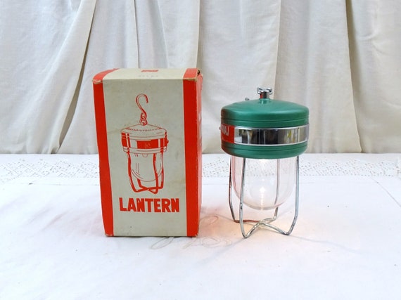 Vintage 1960s Camping Battery Lantern in Working Condition with Original Box Made in Japan, Retro Caravanning Scout Light Turquoise Metal