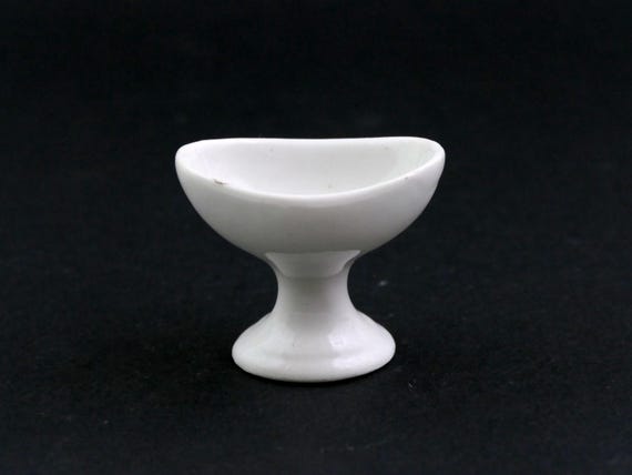 Antique French White Porcelain China Footed Eyebath, Retro Eye Bath Wash Cup Made of Pottery France, Old Style Victorian  Medicine Cabinet