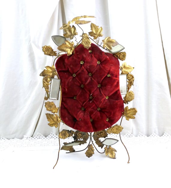 Antique French Mirrored Omalu with Red Velvet Cushion Wedding Glass Dome Interior Globe de Mariée, Vintage Chic Shabby Mirror Decoration
