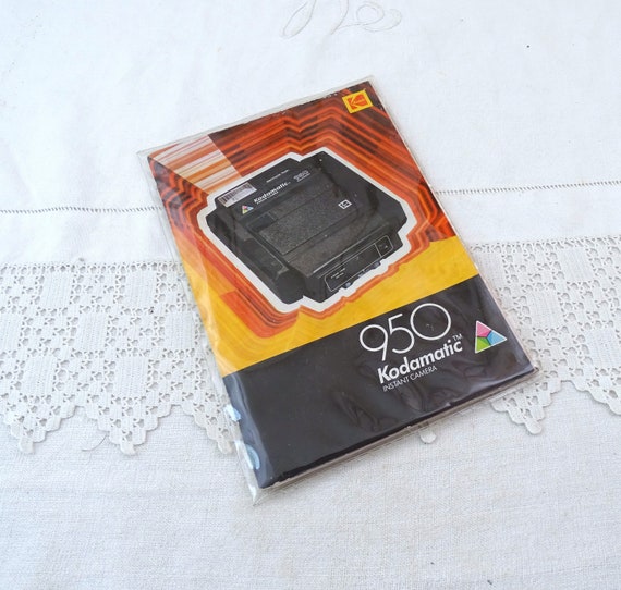 Vintage 950 Kodamatic Instant Camera Guide Booklet in German English French Spanish Italian Dutch and Swedish, Retro Photography Accessory