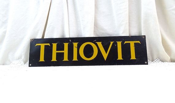 Vintage French Printed Metal Sign for Thiovit, Retro Wine Producing Accessory from France, Old Wall Decor for Onologue, Grape Growing