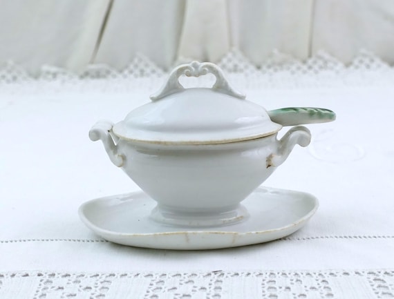 Small Antique French White Porcelain Sauce Dish with Lid Cruet Set, Little Vintage Gravy Boat Victorian Tableware Crockery Mustard Pot