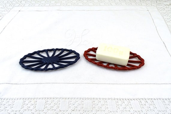 1 Vintage French Unused Enameled Cast Iron Soap Dish in Red or Blue, Retro  Old Reproduction Free Standing Bright Bathroom Soap Bar Holder